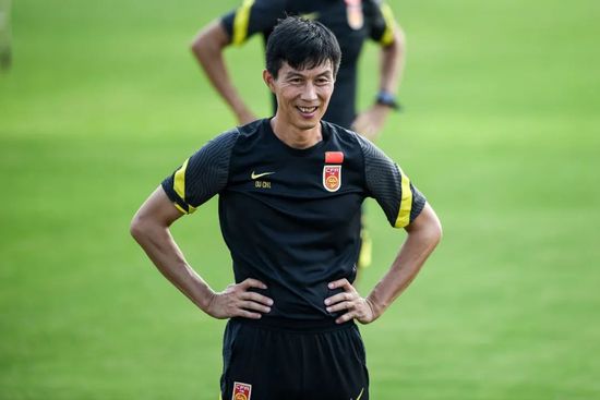 其次是服务